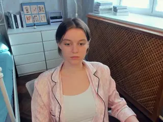 HenriettaCrull's Live Sex Cam Show