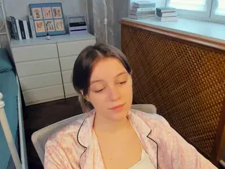 HenriettaCrull's Live Sex Cam Show
