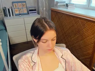 HenriettaCrull's Live Sex Cam Show