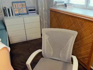 HenriettaCrull's Live Sex Cam Show