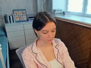 HenriettaCrull's Live Sex Cam Show