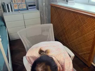 HenriettaCrull's Live Sex Cam Show