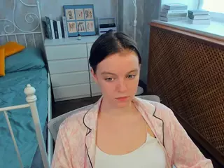 HenriettaCrull's Live Sex Cam Show