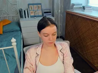 HenriettaCrull's Live Sex Cam Show