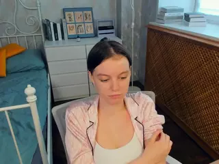 HenriettaCrull's Live Sex Cam Show