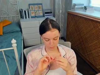 HenriettaCrull's Live Sex Cam Show