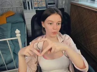 HenriettaCrull's Live Sex Cam Show