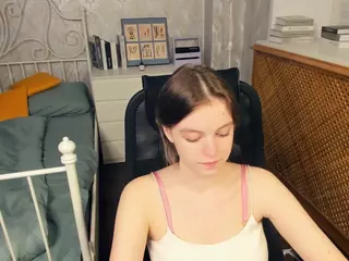 HenriettaCrull's Live Sex Cam Show