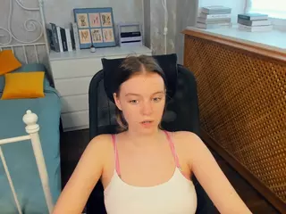 HenriettaCrull's Live Sex Cam Show