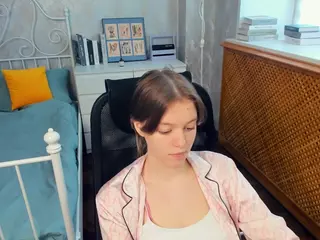 HenriettaCrull's Live Sex Cam Show