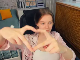 HenriettaCrull's Live Sex Cam Show