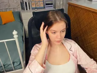 HenriettaCrull's Live Sex Cam Show