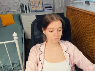 HenriettaCrull's Live Sex Cam Show