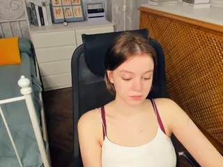 HenriettaCrull's Live Sex Cam Show