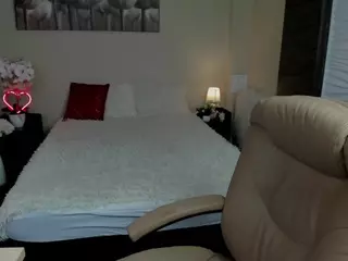 EmilyaFoxyy's Live Sex Cam Show