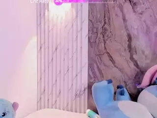 Emma-Collins-01's Live Sex Cam Show