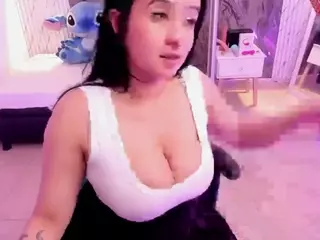 Emma-Collins-01's Live Sex Cam Show