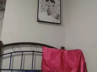 Gemxxmeow's Live Sex Cam Show