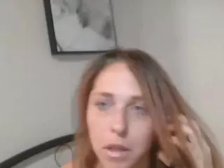 Gemxxmeow's Live Sex Cam Show