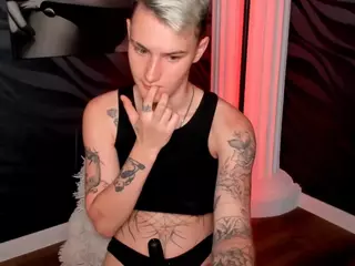 LindaBryantt's Live Sex Cam Show