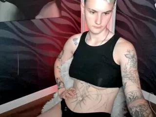 LindaBryantt's Live Sex Cam Show