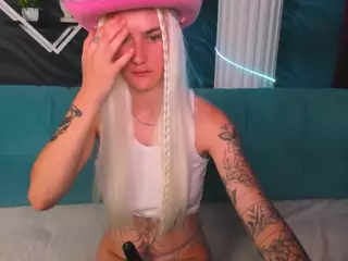 LindaBryantt's Live Sex Cam Show