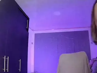 Moonviolet's Live Sex Cam Show