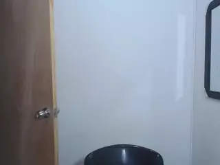 SofiaSmith19's Live Sex Cam Show