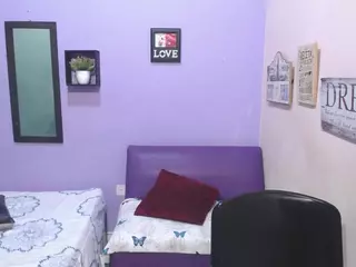 SofiaSmith19's Live Sex Cam Show