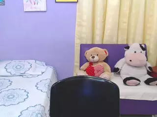 SofiaSmith19's Live Sex Cam Show