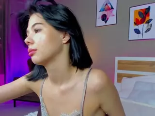 Alice-Bradly's Live Sex Cam Show