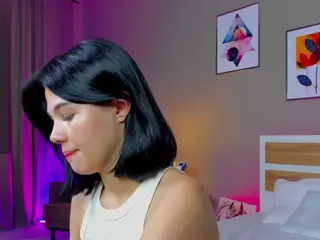 Alice-Bradly's Live Sex Cam Show