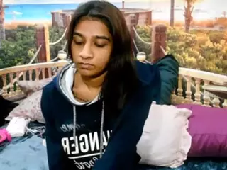 cherryindian4u's Live Sex Cam Show