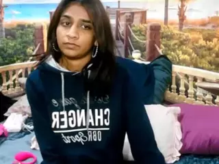 cherryindian4u's Live Sex Cam Show
