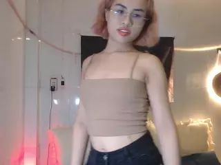 LichiLiin's Live Sex Cam Show