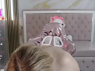 lili-conor-s's Live Sex Cam Show