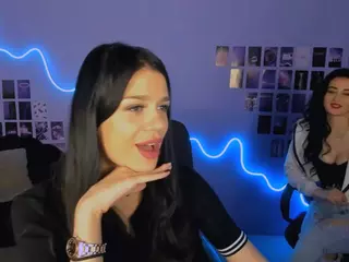 roxy-bloom's Live Sex Cam Show