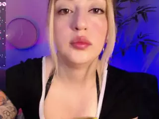 saraa-doll's Live Sex Cam Show