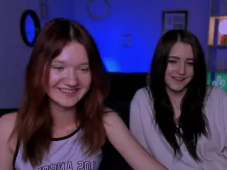tina-ari's Live Sex Cam Show