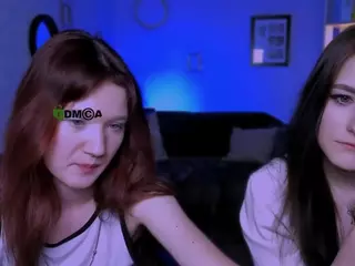 tina-ari's Live Sex Cam Show