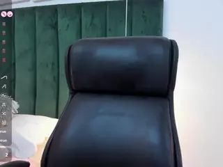 aprilwatsonn's Live Sex Cam Show