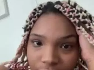 Babieee's Live Sex Cam Show