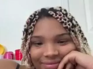Babieee's Live Sex Cam Show