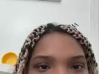 Babieee's Live Sex Cam Show