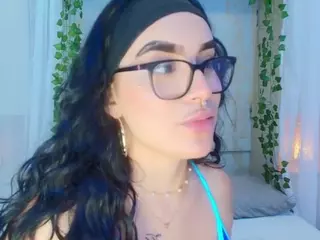 AlishaCook's Live Sex Cam Show