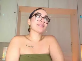 AlishaCook's Live Sex Cam Show