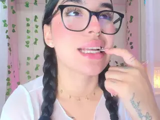 AlishaCook's Live Sex Cam Show