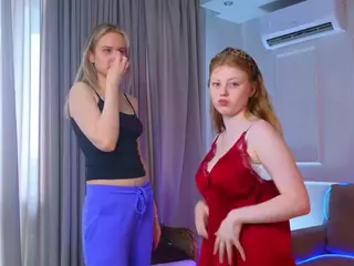 DarlineCarradine's Live Sex Cam Show