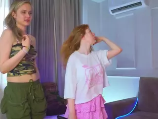 DarlineCarradine's Live Sex Cam Show