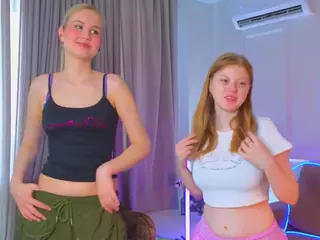 DarlineCarradine's Live Sex Cam Show